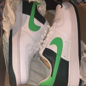 Nike air force’s size 11